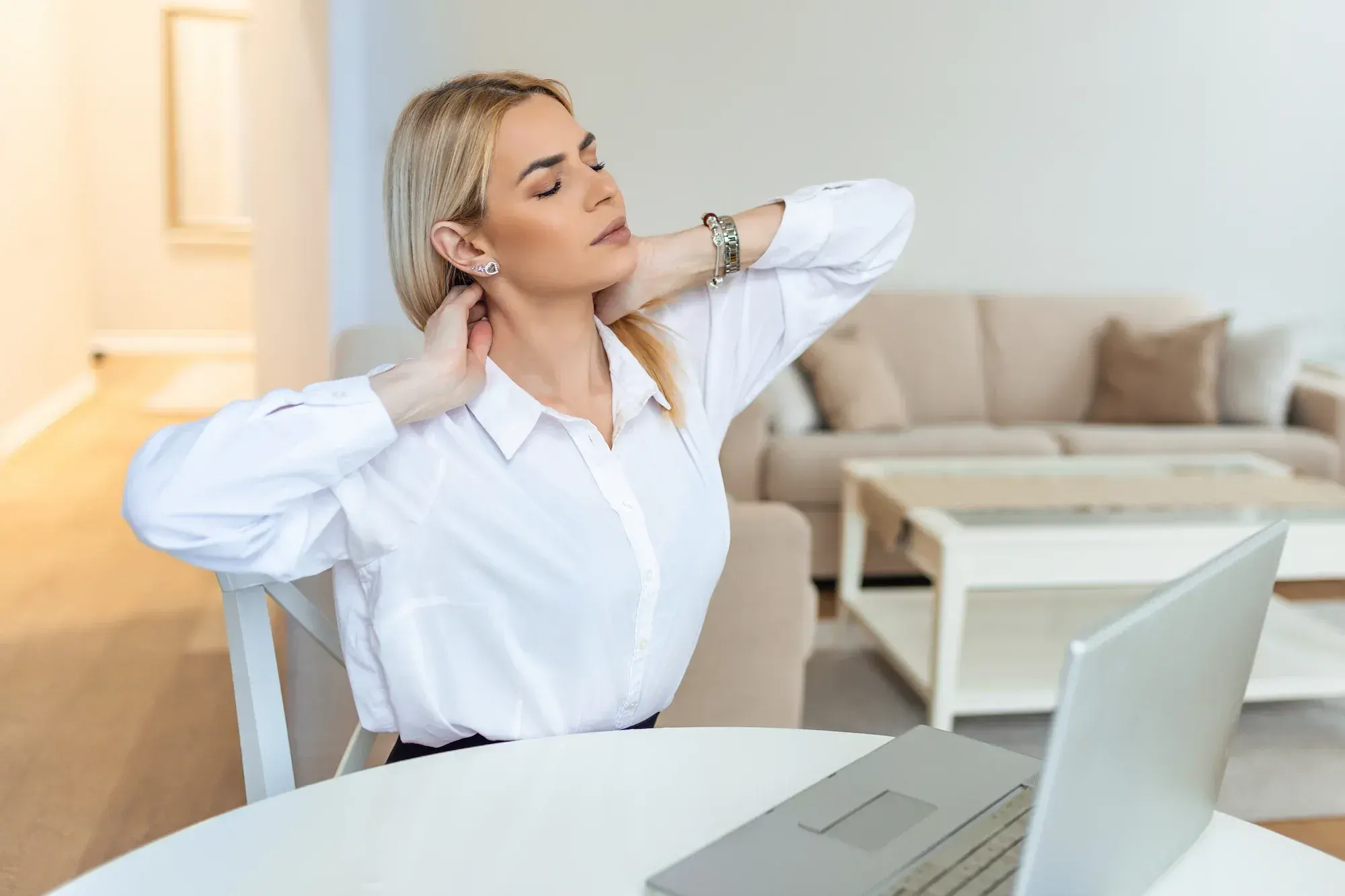 Patient consulting about neck pain relief at Bensa Chiropractic and Wellness Bradenton